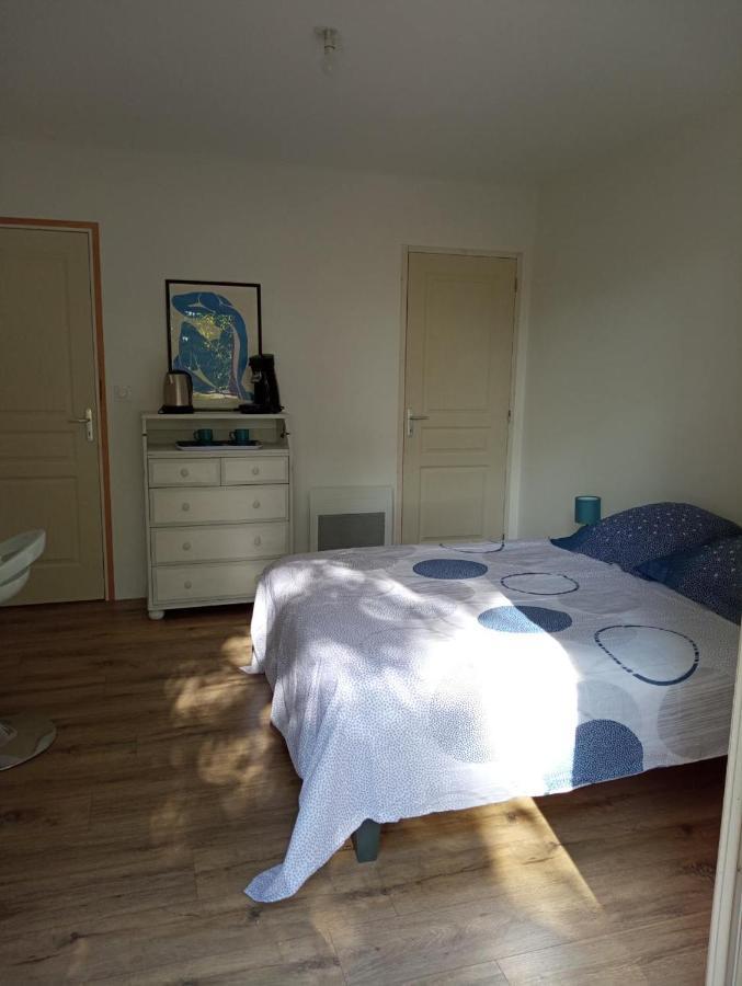 Chambre Au Calme Entouree Par La Nature. Saint-Leon-sur-Vezere Exteriör bild